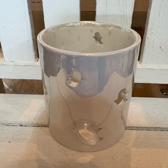 White 'Haunted' Iridescent Ceramic Candle Holder - Picture 2 of 3